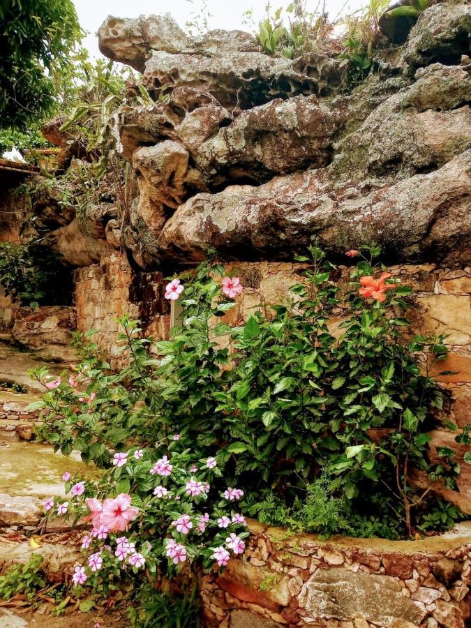 Casa Trilhas De Igatu - Chapada Diamantina - Bahia Bed & Breakfast Exterior photo